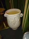 POTTERY POT  RETAIL $170