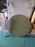 TABLE & TRIPOD