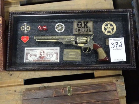 WYATT EARP US MARSHAL REPLICA REVOLVER PEACE MAKER IN DISPLAY CASE