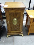 CABINET W/OWL & CLAW FEET