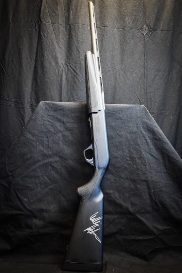 12-gauge Remington Versa Max Shotgun