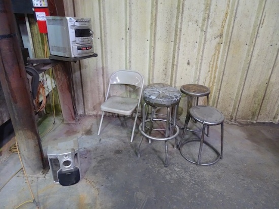 STEREO, CHAIR & STOOLS X1