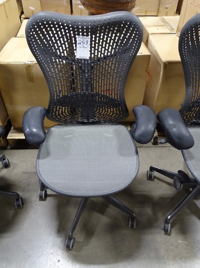 HERMAN MILLER MIRRA OFFICE CHAIR