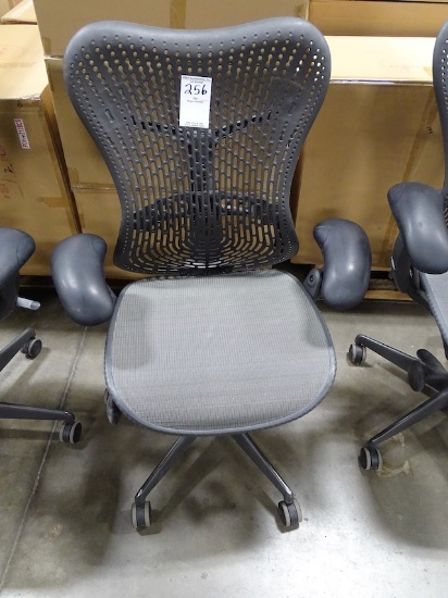 HERMAN MILLER MIRRA OFFICE CHAIR