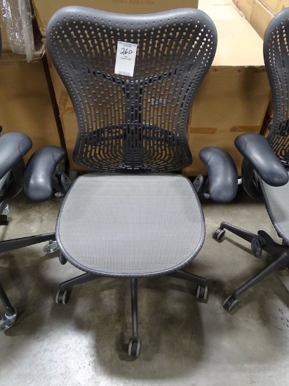 HERMAN MILLER MIRRA OFFICE CHAIR