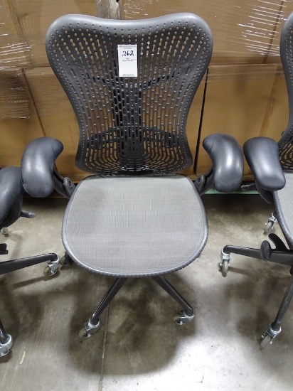 HERMAN MILLER MIRRA OFFICE CHAIR