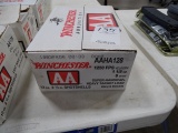 WINCHESTER AA 12 GA  2 ¾ IN.  1 1/8 OZ  8 SHOT SUPER  HANDICAP HEAVY TARGET  25 RDS/ BOX   (X10)
