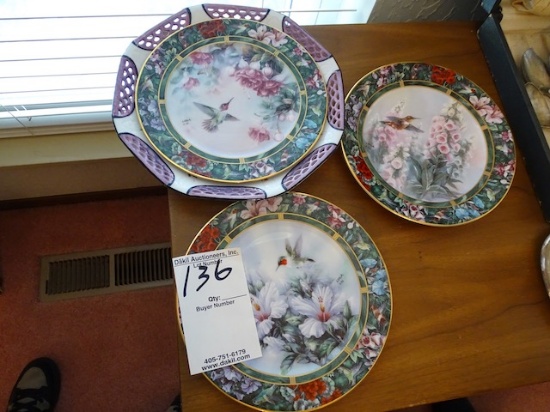 COLLECTABLE  HUMMINGBIRD PLATE