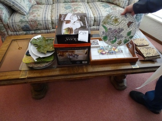 SERVING DISHES, GLASS & CUTTING BOARDS