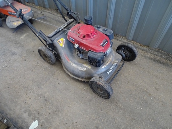 HONDA LAWNMOWER SELF PROPELLED