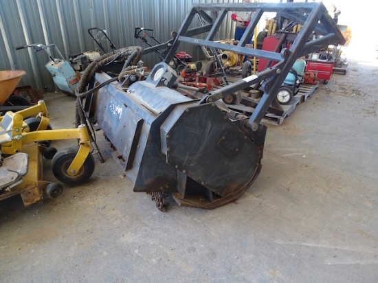 BOB CAT BRUSH CHIPPER (NEEDS REPAIR)