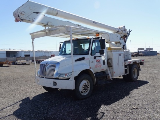2003 INTERNATIONAL 4300 DT466
