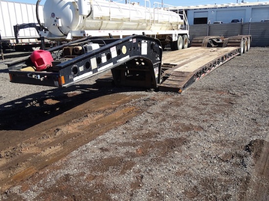 2007 TA SERIER LOWBOY TRAILER 25' WELL