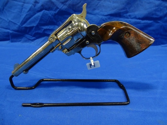 LIBERTY MUSTANG .22 REVOLVER MODEL:66 6 SHOT S/N:KC254576