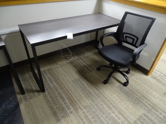 TABLE W/CHAIR