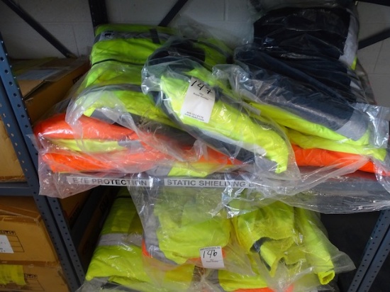 SAFETY JACKETS (X8)