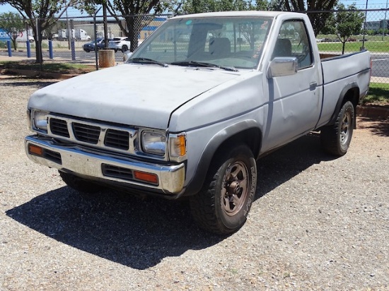 1994 NISSAN PICK-UP