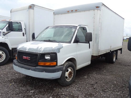 2004 GMC MAGNAVAN