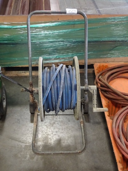 3/8" AIR HOSE ON REEL