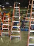 WERNER 8' STEP LADDER FIBERGLASS SIDE RAILS LADDER