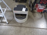 CASTERED STEP STOOL