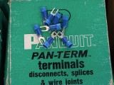 BOX OF NEW 14 AWG PANDUIT RING & FORK INSULATED TERMINALS