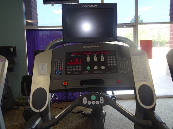 LIFE FITNESS ELECTRIC TREADMILL