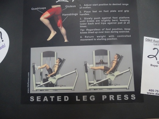 LIFE FITNESS SEATED LEG PRESS