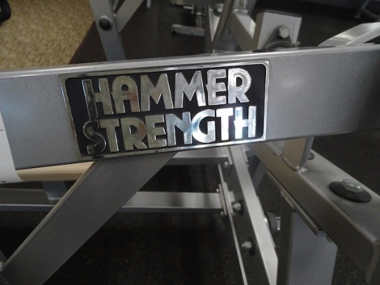 HAMMER STRENGTH BENCH PRESS MACHINE
