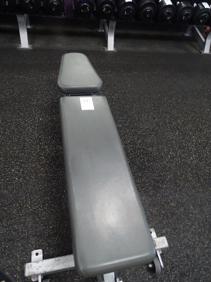 ADJUSTABLE BENCH