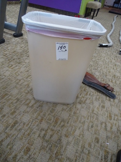 PLASTIC WASTE CANS (X6)