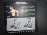 LIFE FITNESS SHOULDER PRESS MACHINE
