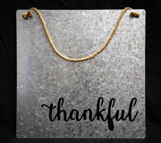 Hanging "Thankful" magnetic board