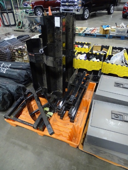 WELDING TRAILER ACCESSORIES (X2)
