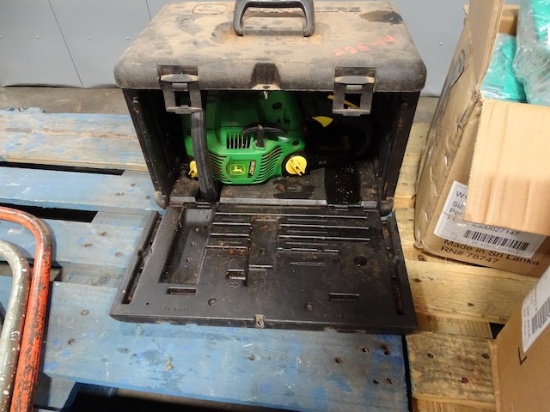 JOHN DEERE J3816 GAS POWERED CHAIN SAW