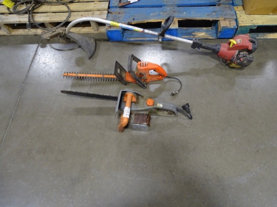 ELECTRIC 18" HEDGE TRIMMER, 16" ELECTRIC CHAIN SAW & HAMMERLITE TRIMMER GAS