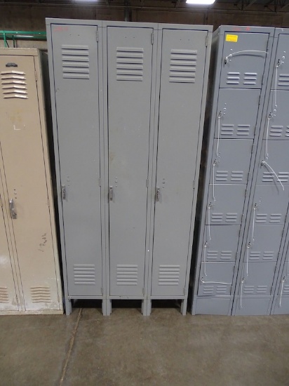 PENCO 3 DOOR LOCKER