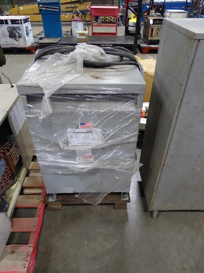NEW FEDERAL PACIFIC TRANSFORMER 30KVA PRIMARY 480V SECONDARY 240/120LT CX 60 HZ 3 PHASE