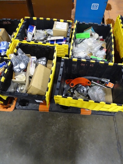 MISC. AUTOMOTIVE PARTS IN COMMANDER XL TUBS (X4)