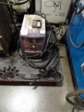 HOBART HANDLER 140 115V WIRE FEED WELDER 25-140AMP OUTPUT