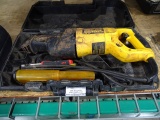 DEWALT ELECRIC RECIPR0CATING SAW W/CASE