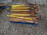 FLAT, SPADE, TRENCH SHOVELS, HOE, RAKE & CONCRETE SMOOTHER (X8)