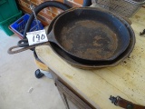 CAST-IRON SKILLETS, 1 WAGNER (X2)