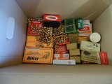 BOX OF RELOADING ACCESSORIES X1