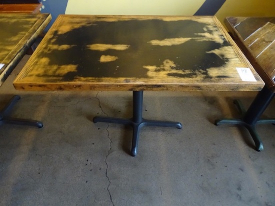 TABLE 30X44