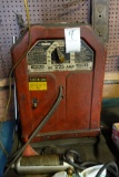 LINCOLN 225 ELECTRIC WELDER