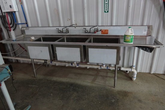 3 HOLE COMMERCIAL S/S SINK