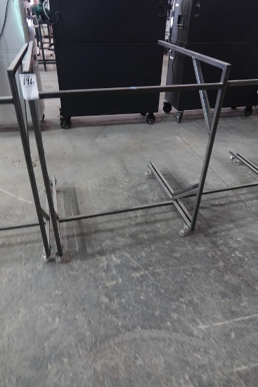 METAL RACK W/CASTERS
