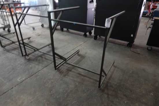 METAL RACK W/CASTERS