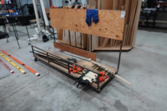 METAL FRAME RACK W/CASTERS